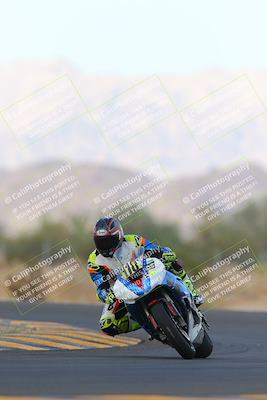 media/Sep-24-2022-CVMA (Sat) [[a45f954247]]/Race 10 Amateur Supersport Middleweight/